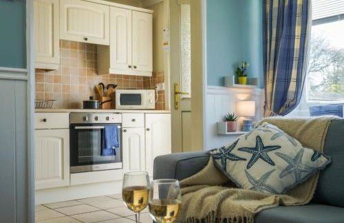 South Devon - River Dart Views - Free Parking - Pet Friendly - Photo 18