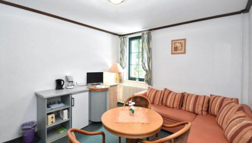 Retreat with Sauna, Hot Tub - Photo 3