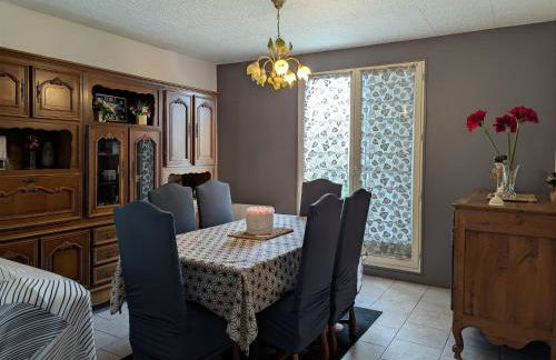 Maison cosy à Sully-sur-Loire, 5 chambres, terrasse, parking, draps et chauffage inclus - FR-1-590-220 - Photo 7