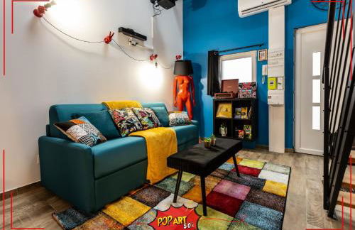 LOFT "POP ART 50's" Idéal PRO - Écran cinéma rétroprojecteur - WIFI Fibre - Borne arcade de jeu - Centre Ville - Foto 6