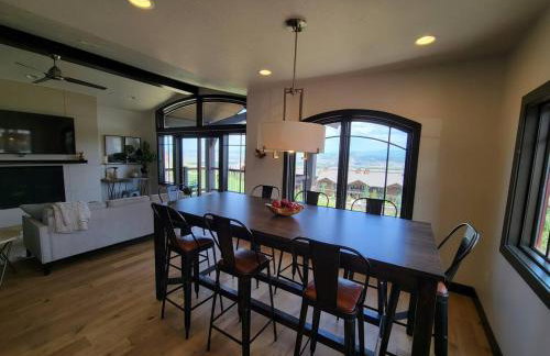 Spectacular Mountain views Year round - Photo 2