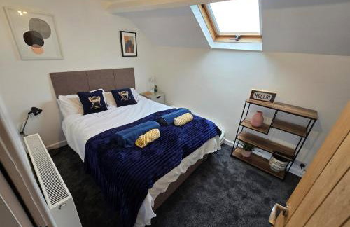 5 Bedrooms, Pool Table, Sleeps 10, Contractor Stays, Family Gatherings - Secure Free Parking - Foto 8