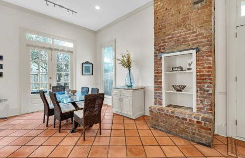 Historic 3BR LGD Gem Near Magazine & FQ - Foto 27