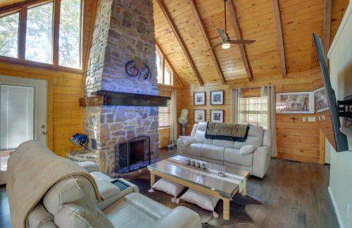 Hot Springs Cabin with Deck and Mountain Views! - Foto 1
