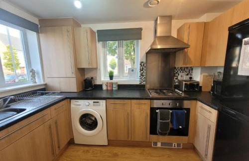 Kensington House- The Perfect home for contractor stays - Foto 6