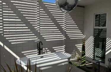 Aerhaus - Mid-Century Oasis - Foto 46