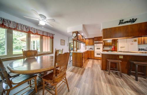 Lake Erie Getaway with Private Pool and Yard! - Foto 12