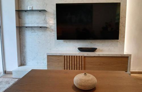 Aelia Luxury Properties - Executive Apartment - Photo 7