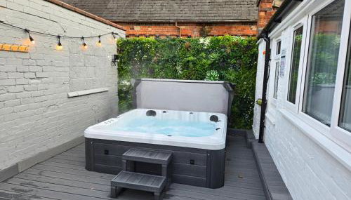Derby City Centre Apartment With Roof Top Hot Tub - Foto 1