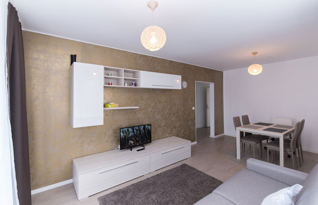 Thomas Apartments - Photo 27