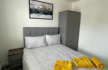 Park View I 2 Bedroom Apartment I Free Parking - Photo 10