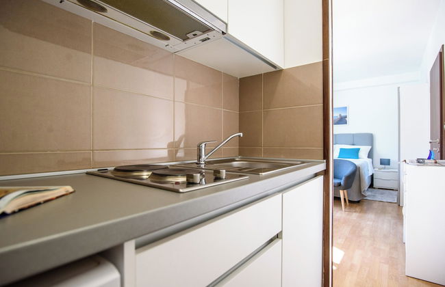 California Apartments II - Photo 29