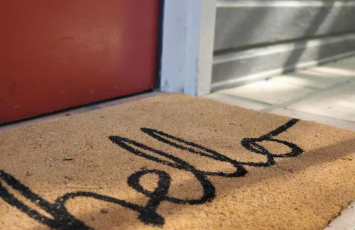 Cheerful 2 BR Near Colleges, Downtown, Attractions - Foto 35