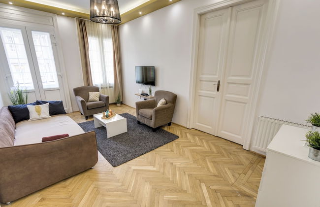 Real Apartments Zoltan - Photo 9