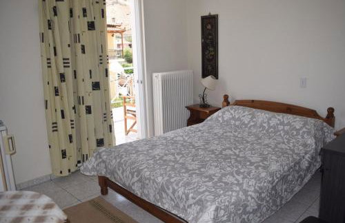 Miloi Rooms and Apartments - Photo 4