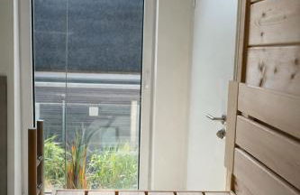 HausLIEBLINGSPLATZ - am Meer - Luxus Villa mit 4 Schlafzimmern, 3 Badezimmern Sauna, Kamin, Weber-Grill und Wallbox - Foto 19