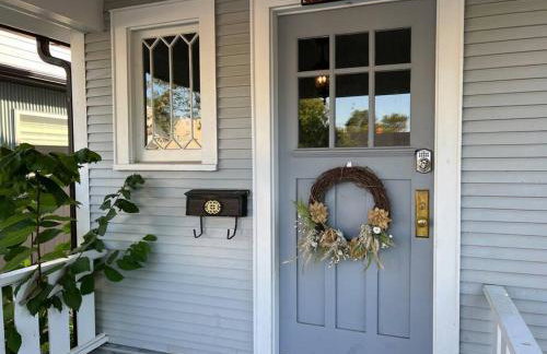 Timelessly restored home - entirely yours to enjoy - Foto 1