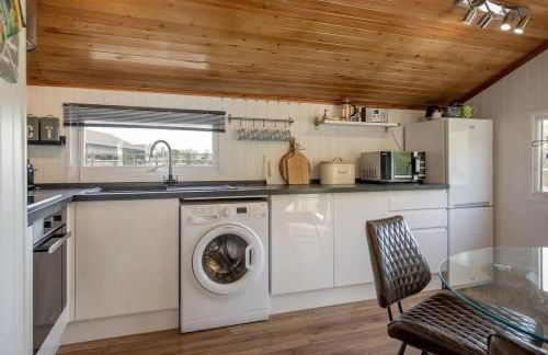 Tesseyman Lodge - Photo 38