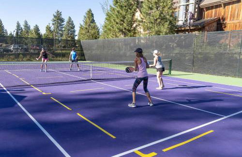 The Cottages - Ski Shuttle, Ski Valet - 3-Bedroom - Photo 56