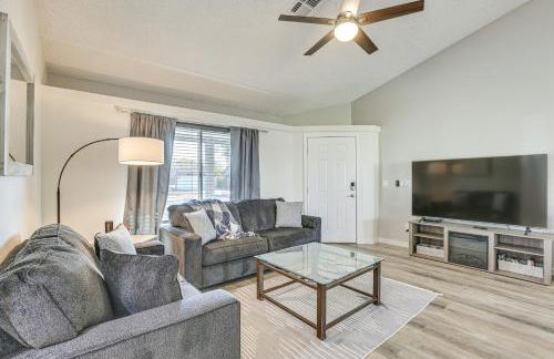 Near Spring Training! Peoria Gem with Pool and Hot Tub - Foto 3