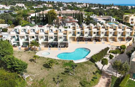 Villa Colina - A1 by HelloVacations - Foto 23