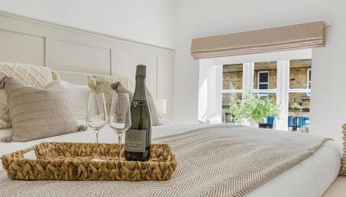 Newly renovated 2-bed house in Lechlade with parking - Foto 3