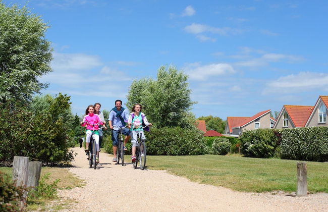 Modern Lodge Near Beach - Photo 31