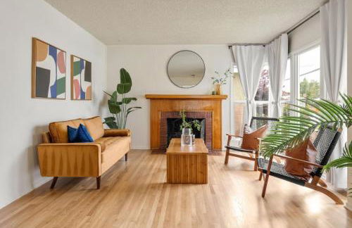 Vintage Vibes Near Airport Games Sleeps 8 - Foto 1