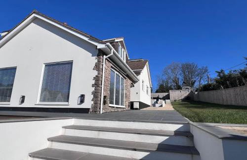 Charmandene - Luxury 5 Bed with Pool and Gated Parking - Foto 6