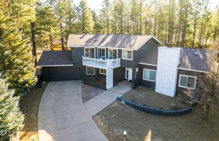 Family-Friendly Getaway Hot Tub Views EVSE - Foto 1