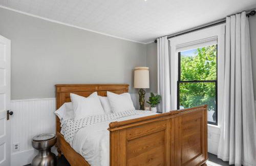 NEW! Updated South Hill Craftsman Sleeps 12! - Foto 19