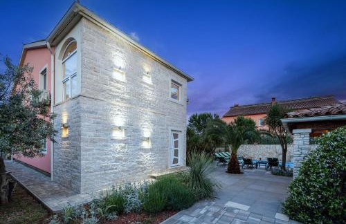 Modern Mediterreanean Villa by villatinapula - Foto 46