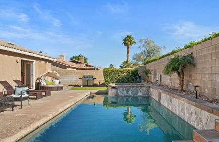 La Quinta Desert Haven Luxe Stay w/ Private Pool, Hot Tub, Pool Table - Foto 76