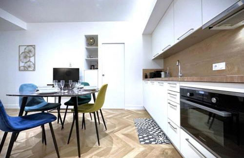 Hypercentre Charmant 2 Chambres Au Calme avec Joli Patio Privatif - Foto 2