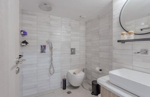 Eclectic Vintage Apartment- Sea View Perfection, Hersonissos, Crete - Photo 23