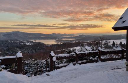 Na Górce - Domki z Widokiem Na Jezioro i Góry - Photo 66