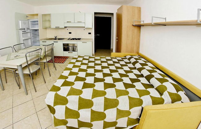 Apartment in Castellaro With Communal Pool-formerly TUI Ferienhaus - Foto 2