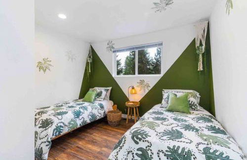 Luxury Living - Kirkland Stylish Home - Prime Spot - Photo 10