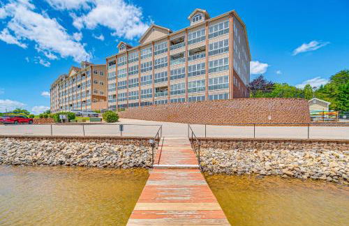 Steps to Smith Mountain Lake Unit with Pool Access! - Foto 3