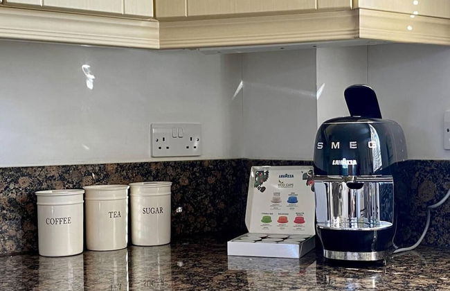 Idyllic Country Retreat With Wow Views & Lush Pool - Foto 19