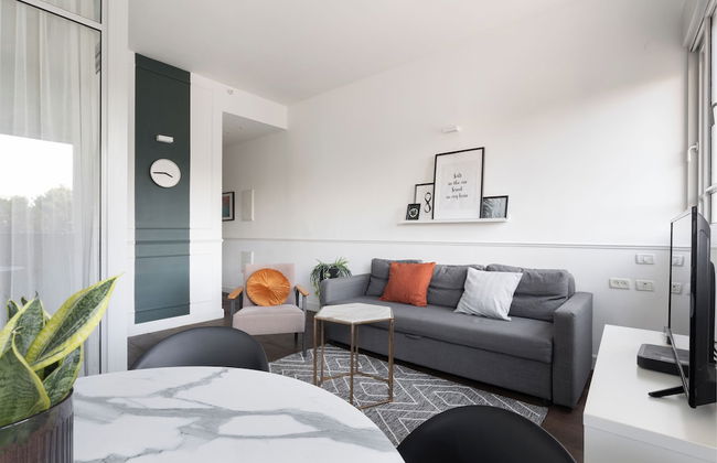 Bauhaus Boutique by TLV2rent - Photo 14