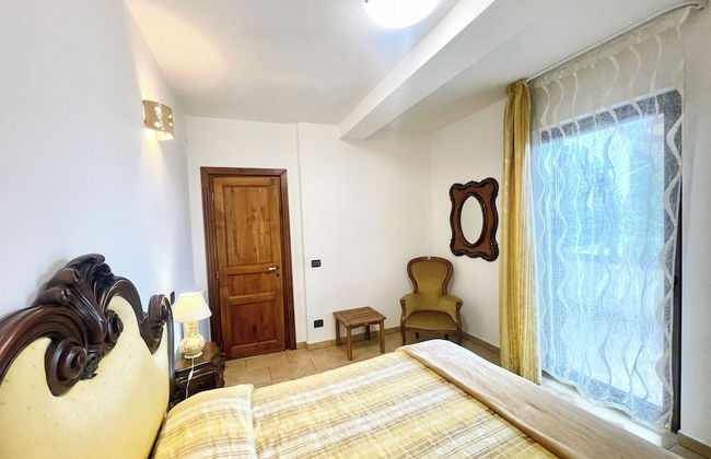 Pool, Jacuzzi and Events Room - Charming Villa in Umbria - Sleeps 24 - Lake View - Foto 16