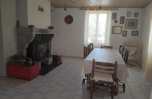 Chez Suzanne Maison à la campagne 2-8pers 4 chambres - Foto 36