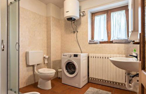 Baita Rustica immersa nel verde - Photo 21