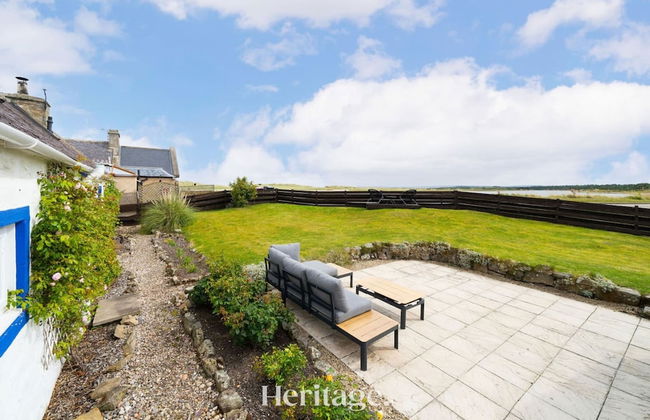 Beach Cottage Pet Child Friendly Stay in Moray - Photo 16