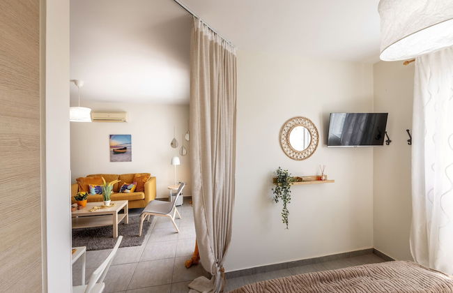 153 NIC - Stay Sunflower Delight Studio - Photo 12