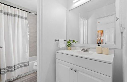 Sleeps 8 Modern 3BR Leander Coffee Bar & Yard - Foto 44