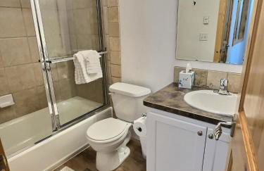 Large Modern Driggs Home with Game Room, Close to Targhee! - Foto 40