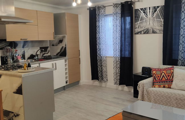 Stunning 2-bed Apartment in London Dagenham - Photo 4