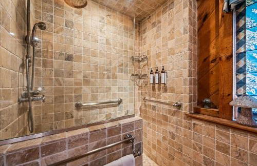 The Dunn Compound- On Mooselookmeguntic Lake! - Foto 12